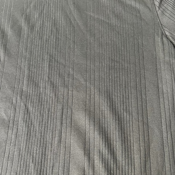 Claiborne NWT - Men’s Ribbed Black TShirt Sz SM - Picture 4 of 5